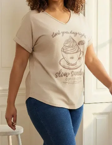 Tricou Ellerissa, maro
