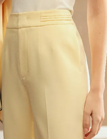 Pantaloni SHEIN, galben