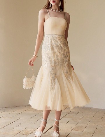 Rochie medie SHEIN, crem
