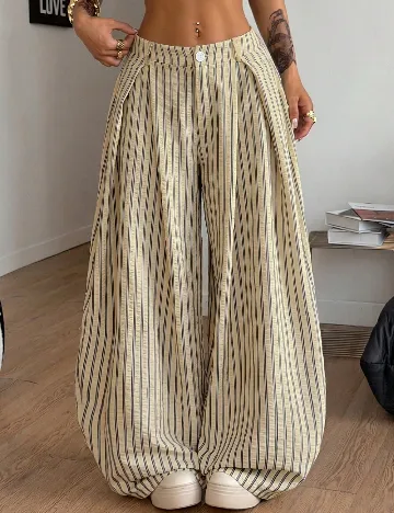 Pantaloni SHEIN, galben