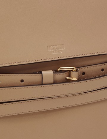 Geanta Moschino, maro