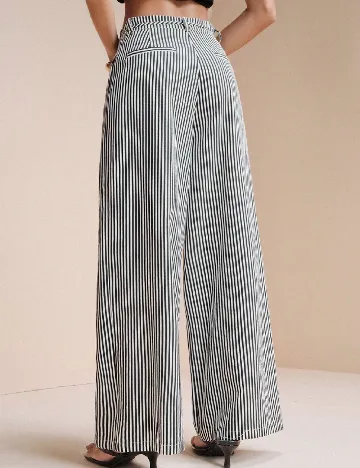 Pantaloni SHEIN, negru/alb