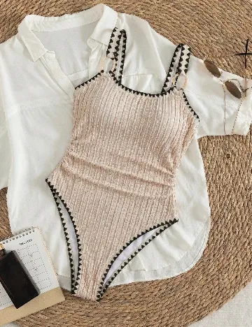 Costum de baie SHEIN, crem