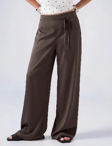 Pantaloni SHEIN, maro