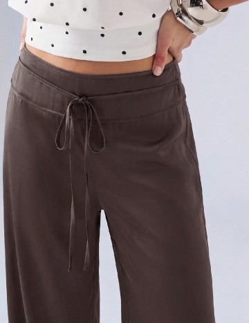 Pantaloni SHEIN, maro