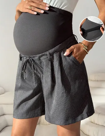 Pantaloni scurti SHEIN Maternity, gri
