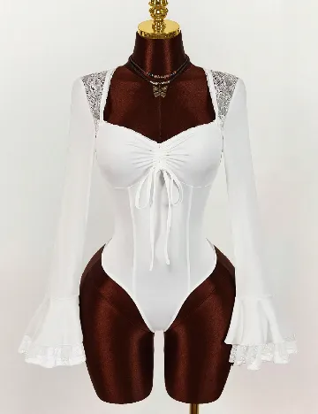 Body SHEIN, alb