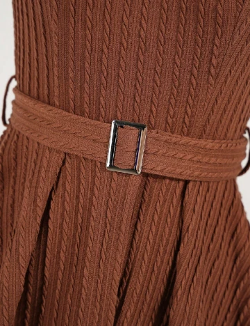Bluza SHEIN, maro