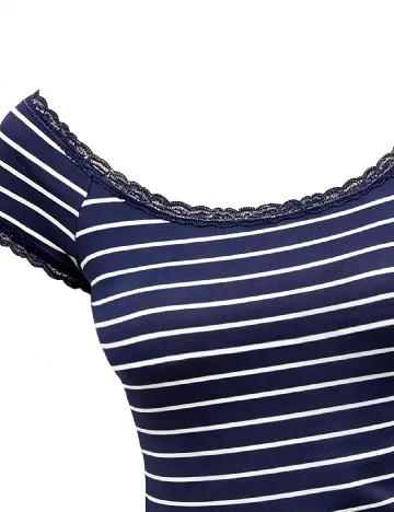 Tricou SHEIN, bleumarin