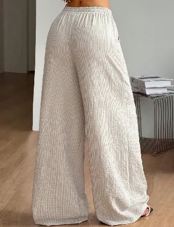 Pantaloni SHEIN, maro/alb