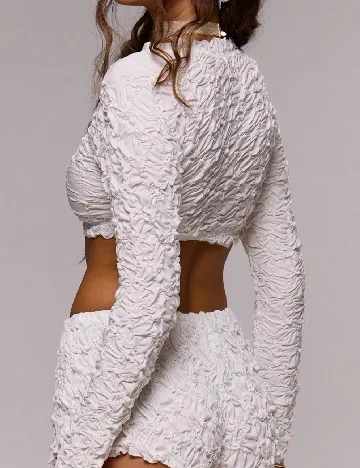 Top Musera, alb