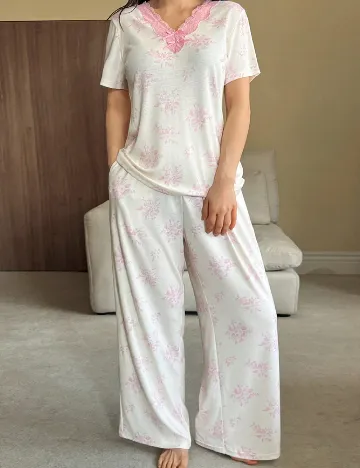 Pijama SHEIN, ecru