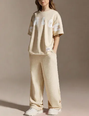 Compleu Shein Kids, crem