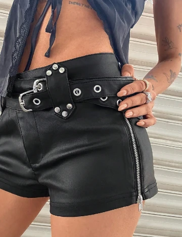 Pantaloni scurti SHEIN, negru