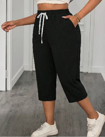 Pantaloni trei sferturi SHEIN CURVE, negru