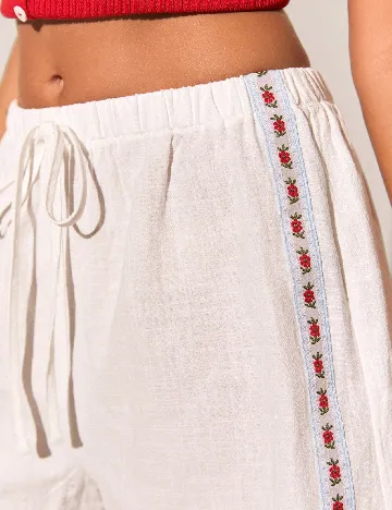 Pantaloni scurti SHEIN, alb