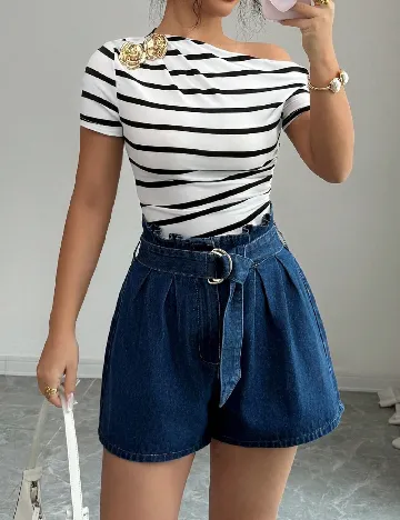 Pantaloni scurti SHEIN, albastru