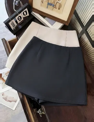 Set Pantaloni scurti 2 perechi SHEIN, mix culori