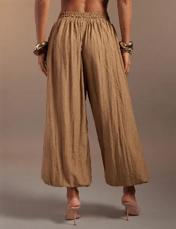 Pantaloni SHEIN, maro