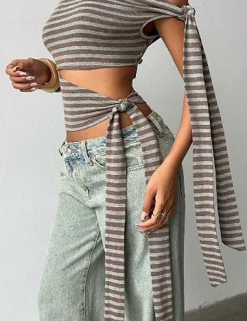 Top SHEIN, gri/maro