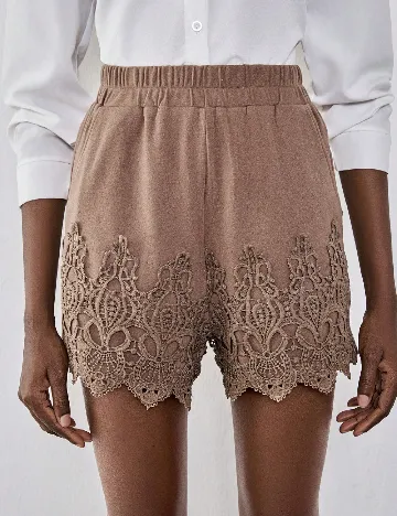 Pantaloni scurti SHEIN, maro