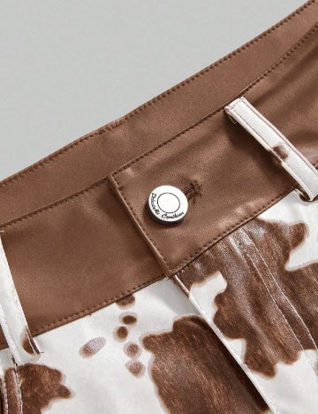 Pantaloni scurti Romwe, animal print