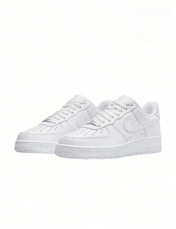 Adidasi Nike, alb