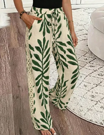 Pantaloni SHEIN, crem