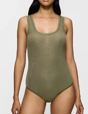 Body Triumph, verde