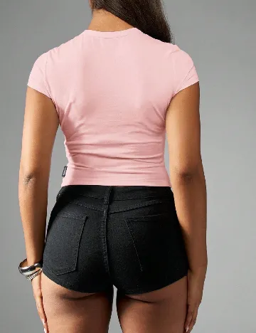 Tricou Missguided, roz