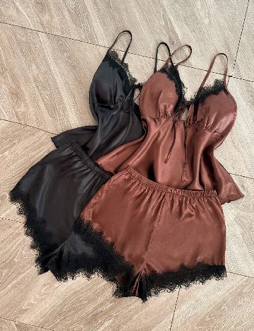 Set pijamale 2 bucati SHEIN, mix culori