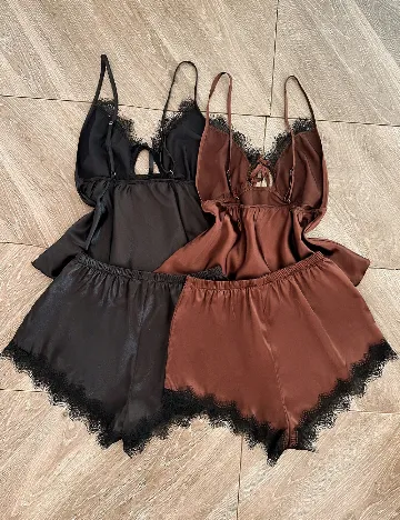 Set pijamale 2 bucati SHEIN, mix culori
