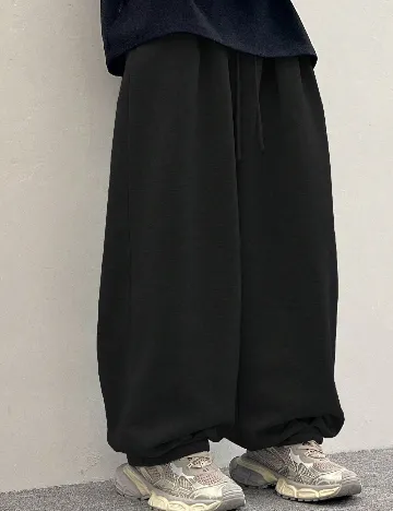Pantaloni SHEIN, negru