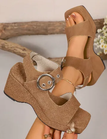 Sandale SHEIN, maro