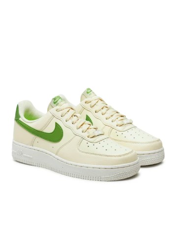 Adidasi Nike, galben deschis