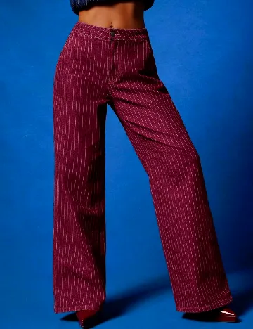 Pantaloni SHEIN, visiniu