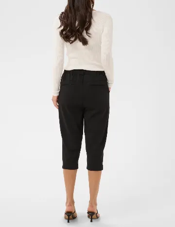 Pantaloni trei sferturi Kaffe, negru