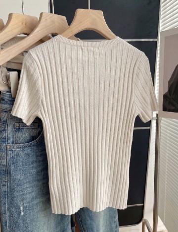 Tricou SHEIN, crem
