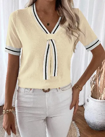 Tricou SHEIN, crem