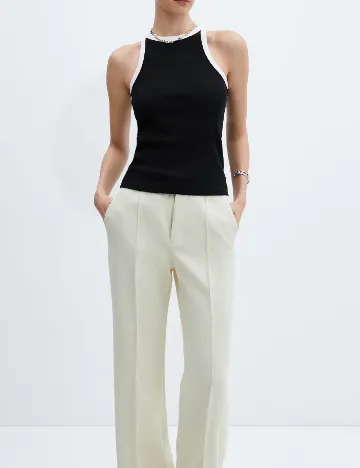 Maiou Mango, negru
