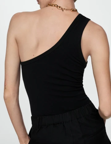 Top Mango, negru