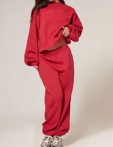 Pantaloni PrettyLittleThing, rosu