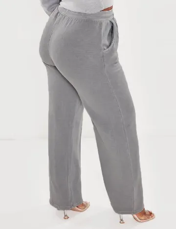Pantaloni PrettyLittleThing, gr