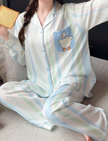 Pijama SHEIN, mix culori