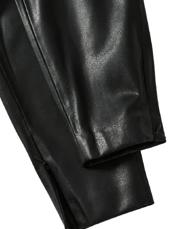 Pantaloni imitatie de piele Mango, negru