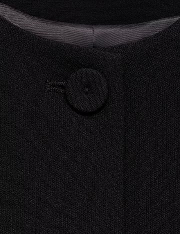 Vesta Mango, negru