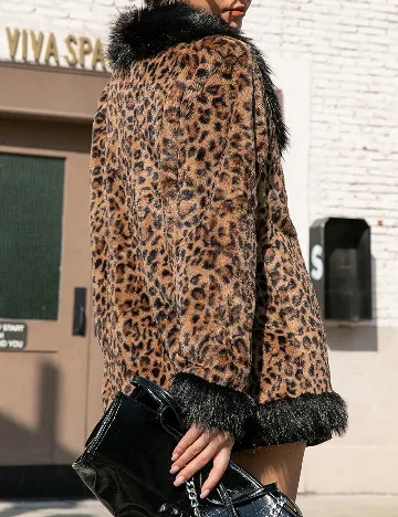 Jacheta Noless, animal print