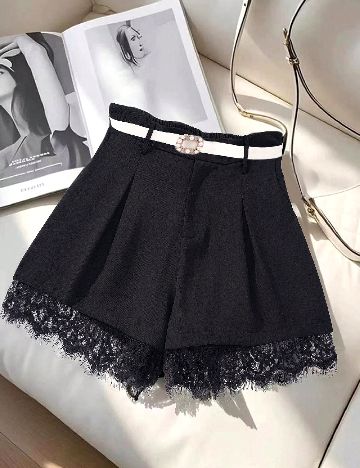 Pantaloni scurti SHEIN, negru