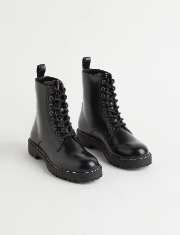 Ghete H&M, negru