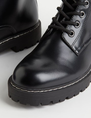 Ghete H&M, negru